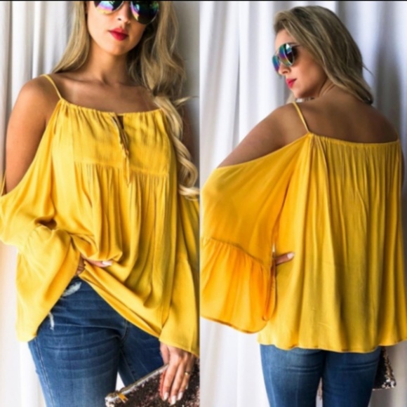 LAST !🔥GORGEOUS YELLOW OFF THE SHOULDER TOP - Picture 2 of 3
